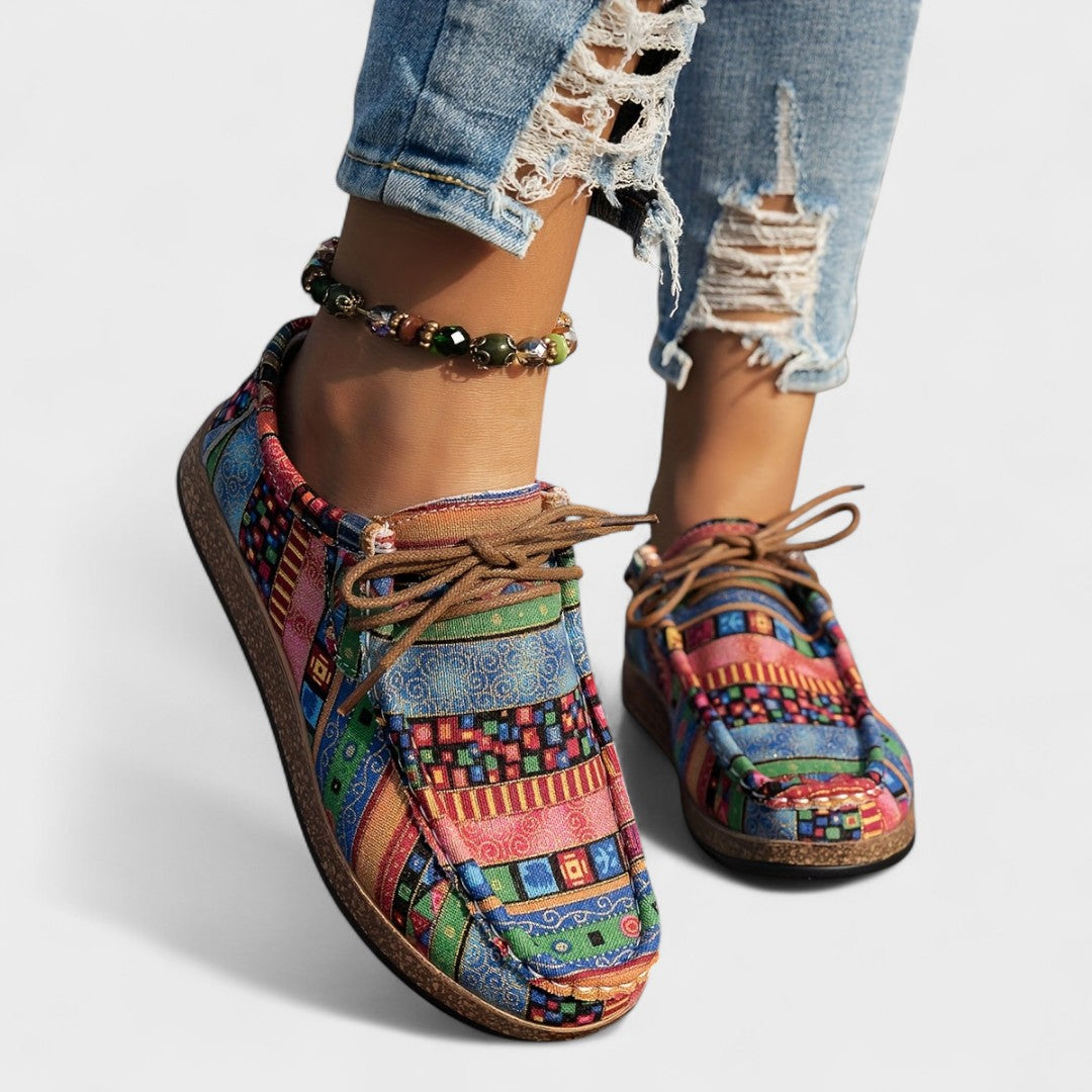 Милена - Шарени Артистични Кецове