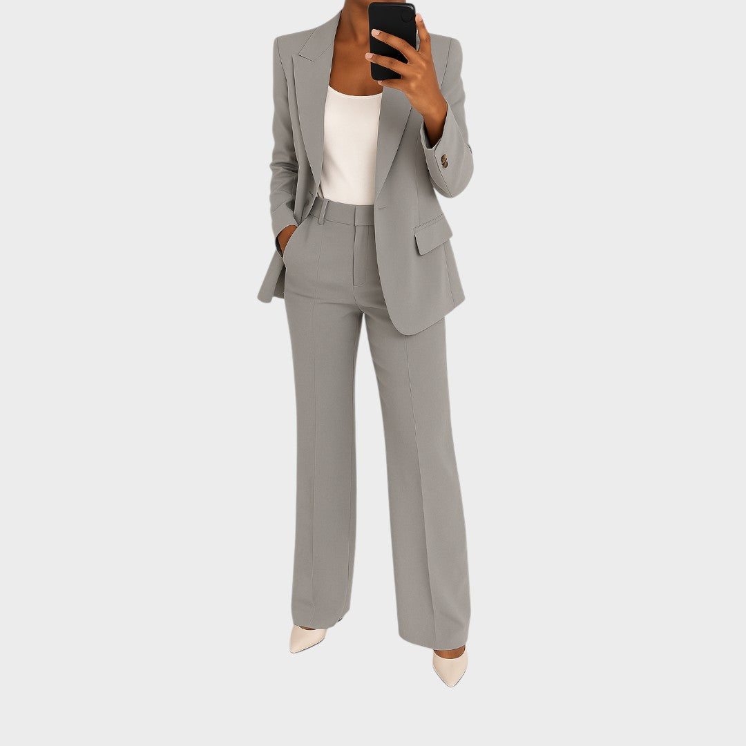 Геновева - Костюм, който повишава самочувствието