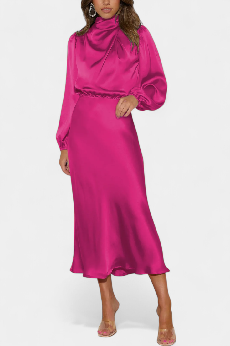 Мария Макси Рокля с Висок Яка и Цветни Детайли