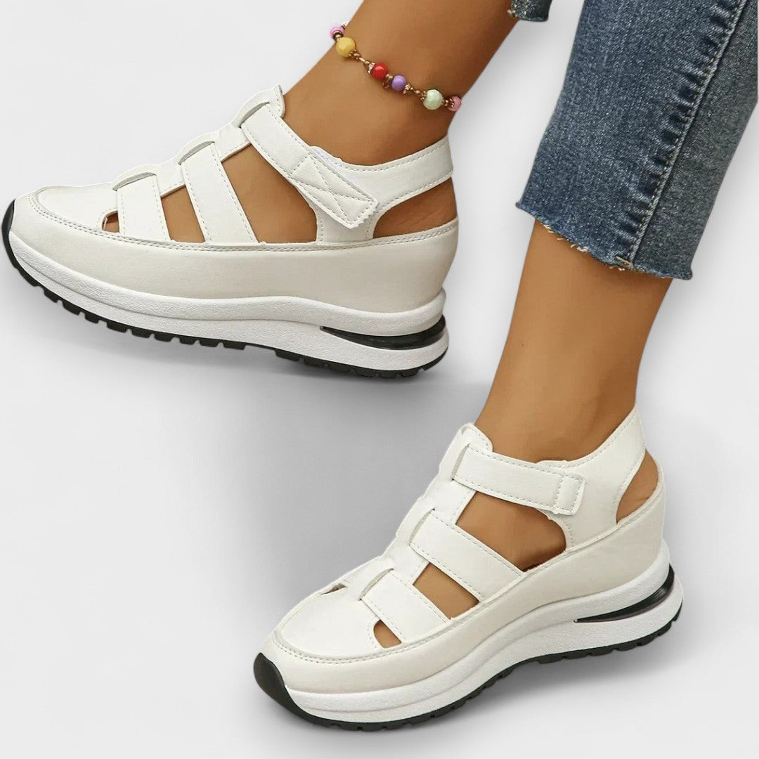 Петра - Ергономични сандали