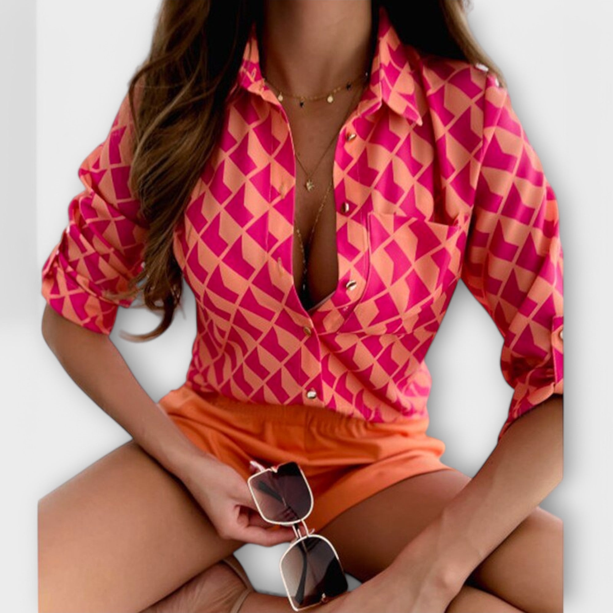 Блуза с класически яка