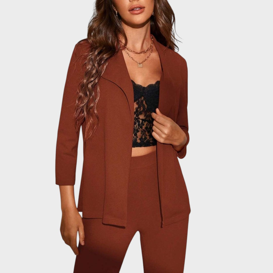 Соня – Елегантен Офисен Костюм