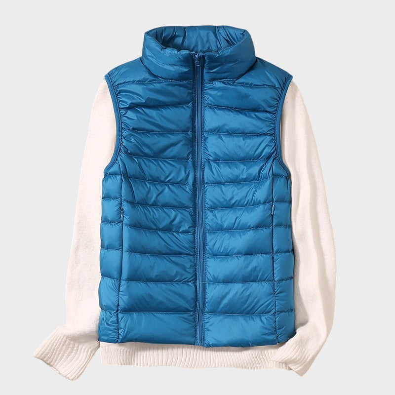 Станка - Лек пухен елек с плетен дизайн