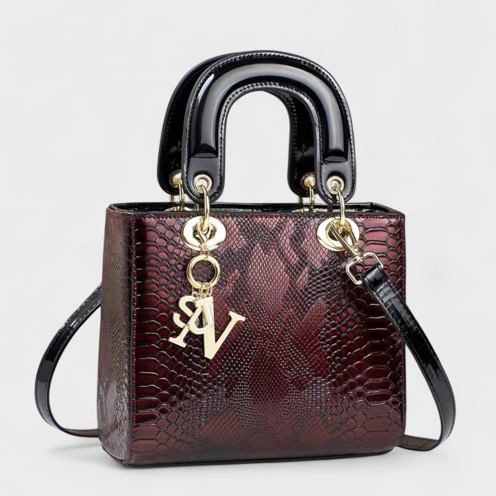 Изабела - Чанта Ефект Змия