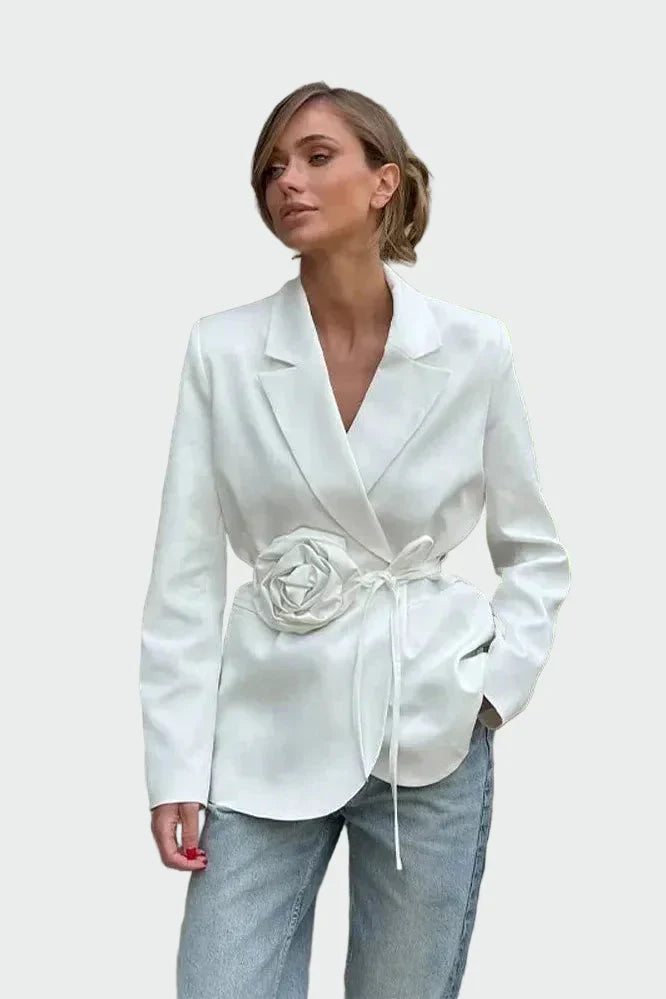 ЛИБУШЕ - Елегантно палто в черен цвят