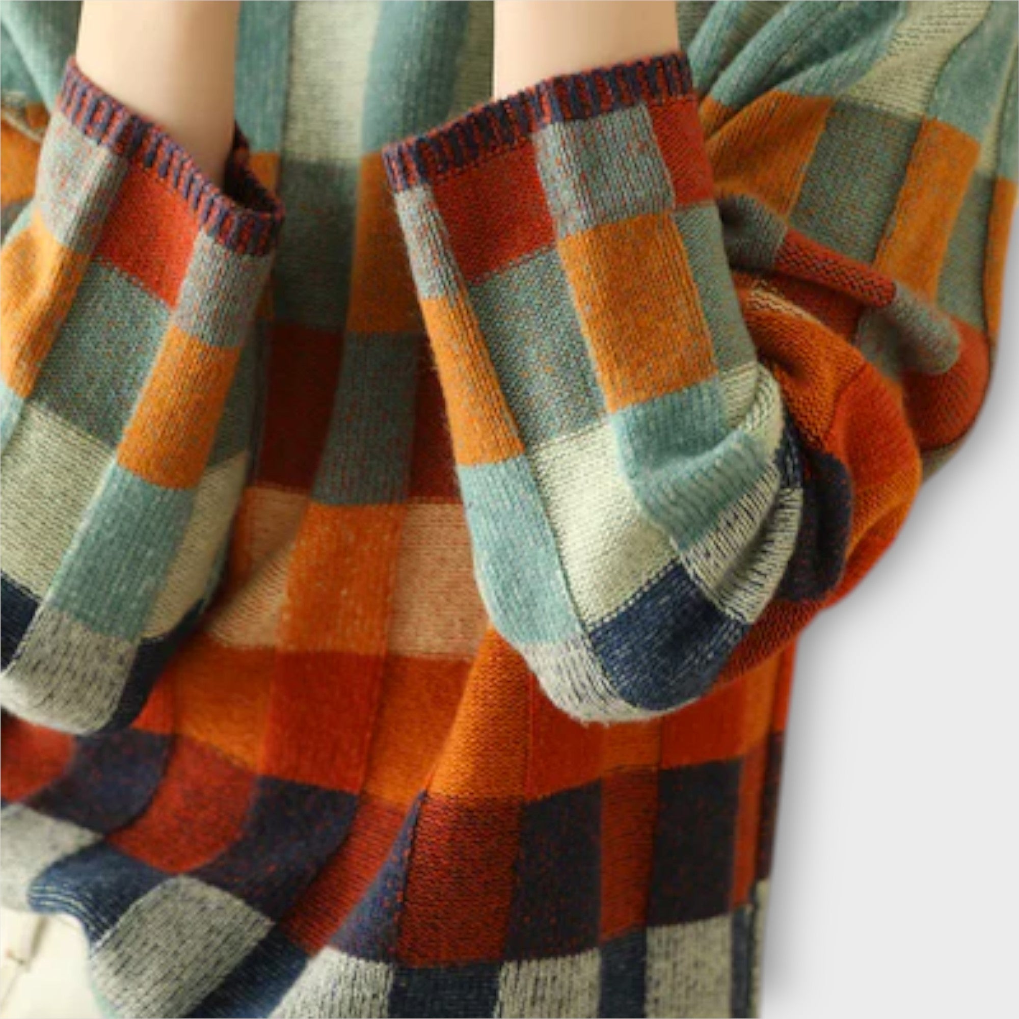 Ерика - Пуловер с Роло