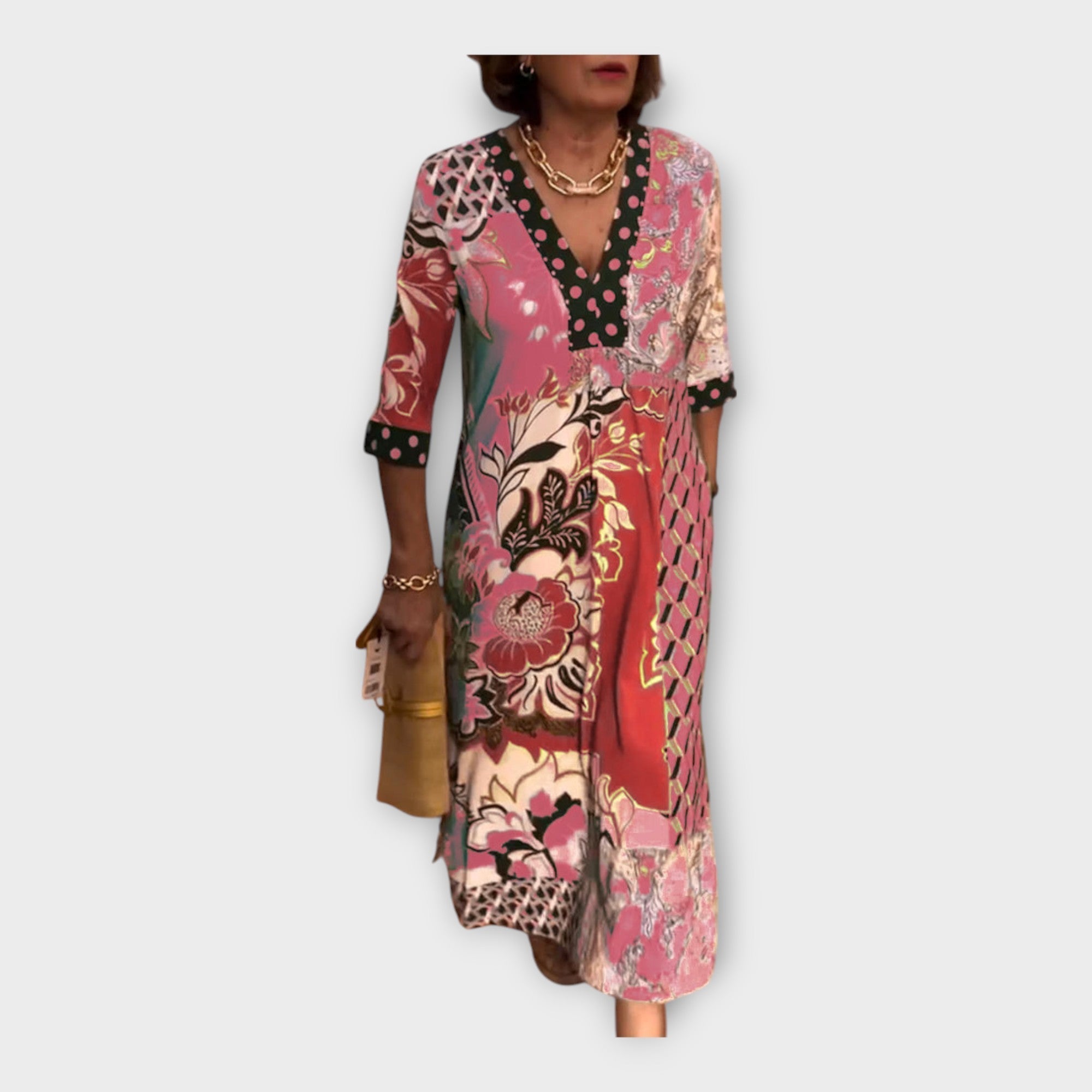 Многоцветна рокля с копчета и 3/4 ръкави