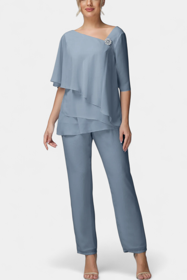 Лана Две Части с Женствена Силуета без Усещане за Напрежение